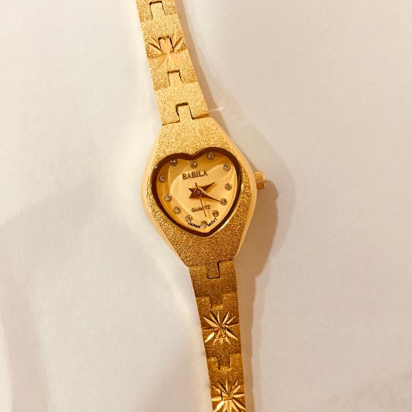 Relógios femininos sem desbotamento relógio feminino 24 ouro pequeno mostrador de coração de quartzo japonês para presente de dia dos namorados diamante incrustado 230725