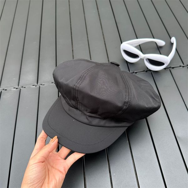 Diseñadores Classic Beret Casquette Duck Tongue Hat Mujeres Moda Hombres Cap Dome Gorras de béisbol para Garden Travel Beach