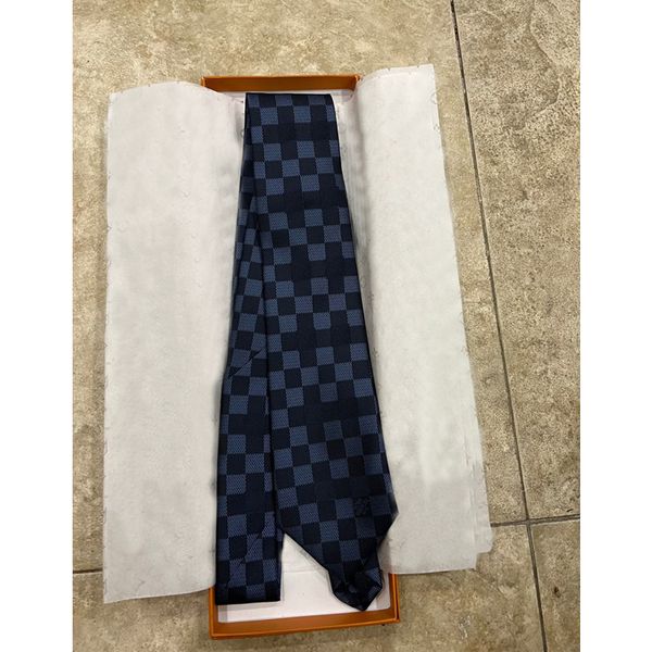 Aldult Neu NEU 24SS Designer-Krawatte aus 100 % Seide, schwarz, blau, Jacquard, handgewebt, für Herren, Hochzeit, Freizeit- und Business-Krawatte, modische Hawaii-Krawatten mit Box