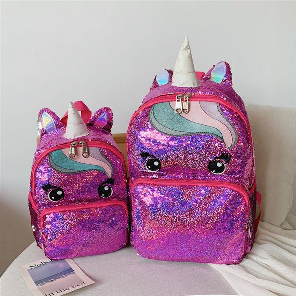 Mochilas Mochila infantil bonito dos desenhos animados Mochila de lantejoulas de unicórnio moda Mochila escolar de perda de peso de grande capacidade 230720