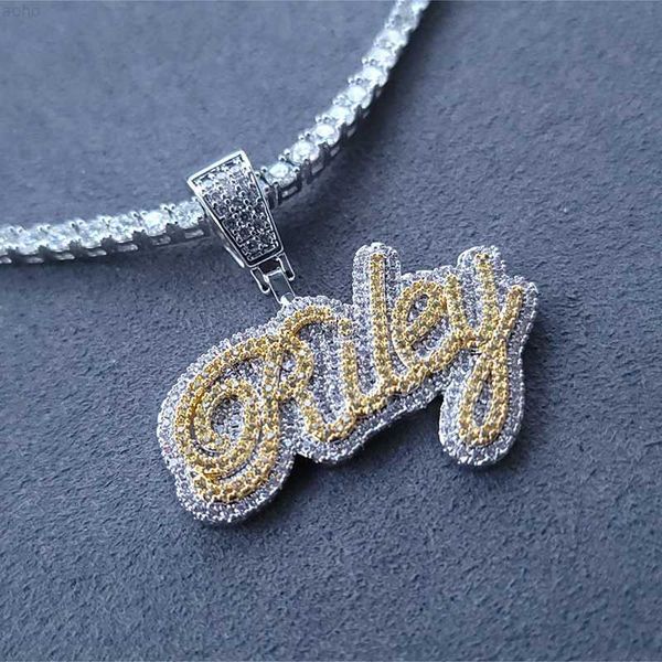 Colar com Nome em Ouro Branco Personalizado em 2 Tons Vvs Clarity Iced Out Camada Dupla Icy Letras Cursivas Pingente de Diamante