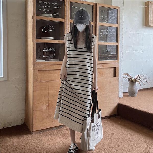 Abiti casual 2023 Senza maniche Sexy Split Striped Spaghetti Strap Dress Women lavorato a maglia allentato coreano Beach Modis Maxi Ladies Jurken