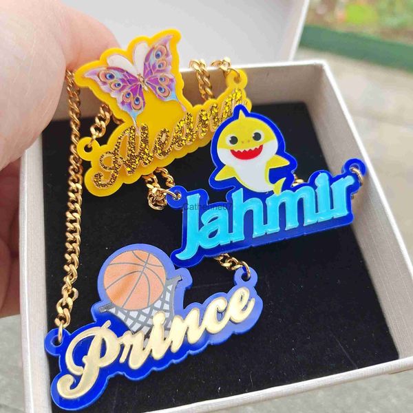 Collane con ciondolo Gioielli per personaggi dei cartoni animati per bambini Collana personalizzata con nome in acrilico Collana personalizzata con cartoni animati Regalo per donne Bambini Baby J230725