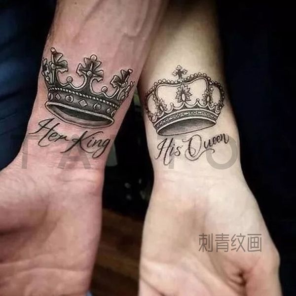 2022 New Cool King Queen Crown Couples Art Tatuaggi adesivi impermeabili per donna Uomo Corpo Tatuaggio temporaneo Tatuaggio finto Braccio