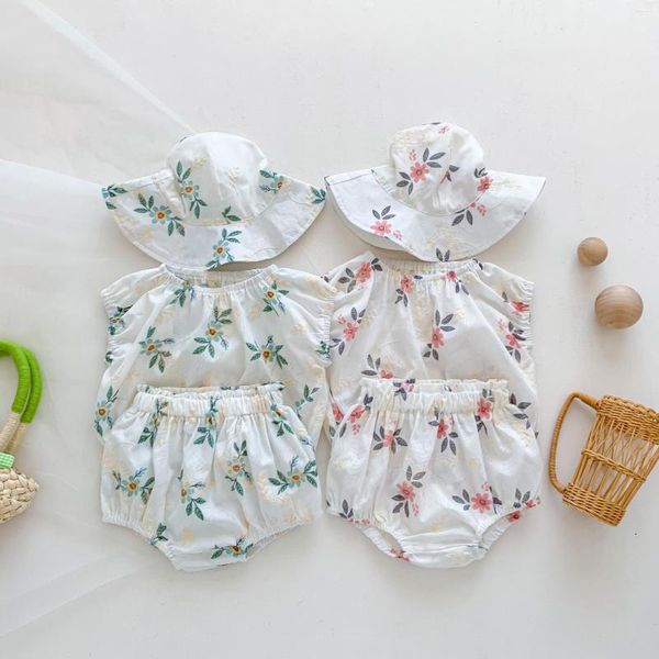 Conjuntos de roupas INS 2023 roupas de bebê de verão meninas finas floral manga curta camiseta grande shorts PP Conjunto de chapéu