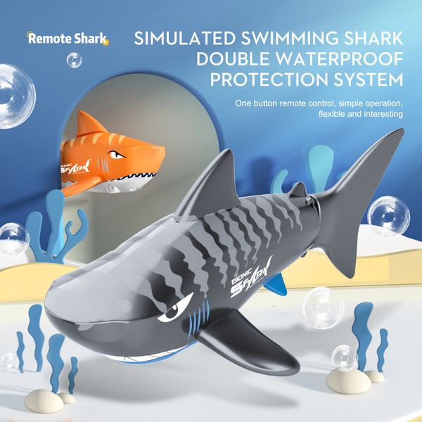 Barche elettriche/RC Sottomarino RC 2.4G Mini telecomando Shark Double Waterfroof Piscina Vasca da bagno Serbatoio di pesce Giocattoli per bambini Giocattolo estivo Regalo 230724