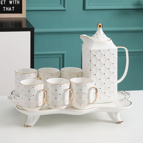 Teetassen Keramik Kaffee Set Nordic Gold mit Tablett britische Wasser Ware Topf Haushalt Küche liefert Geschenk Tasse Wasserkocher 230724