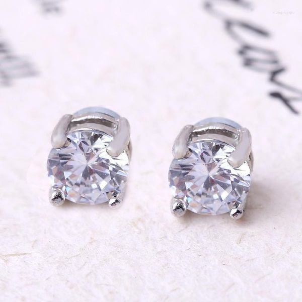 Stud Küpeler 1 Çifti Unisex Piercing Clips Crystal CRY CRY CZ EAR Erkekler ve Kadın Hediyeleri