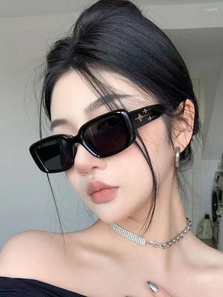 Sonnenbrille Elegante Damen Einzigartig gestaltete Mode Rechteckige Linse Metall Stern Chic Sonnenbrille Weibliche Csauale Streetwear