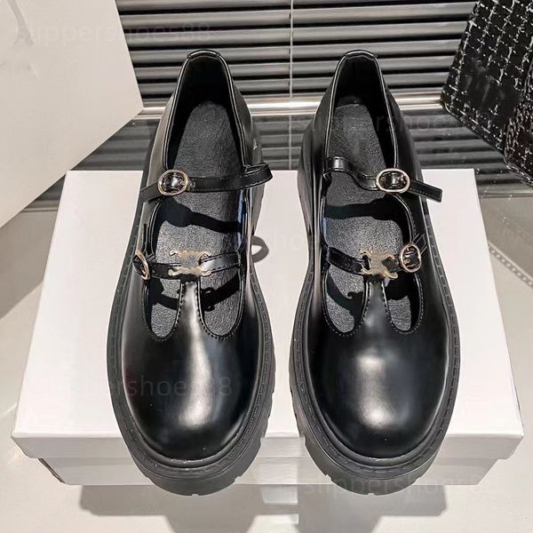Loafers elbise ayakkabıları tasarımcı kadın loafer moccasins hantal bebekler triomphe tıknaz platform cilalı deri kayma siyah margaret rahat çalışma ayakkabısı moafers