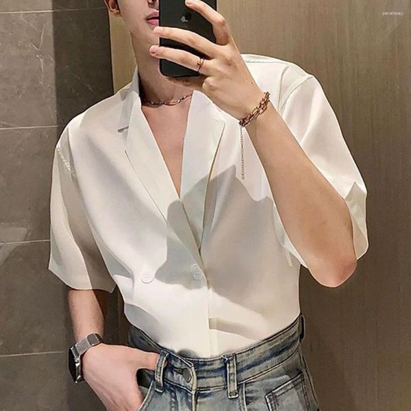 Camicie casual da uomo Camicia solida Sexy Y2k Streetwear Trend Chic Coreano Design a taglio basso Manica corta LGBT Camicetta con scollo a V Abbigliamento unisex