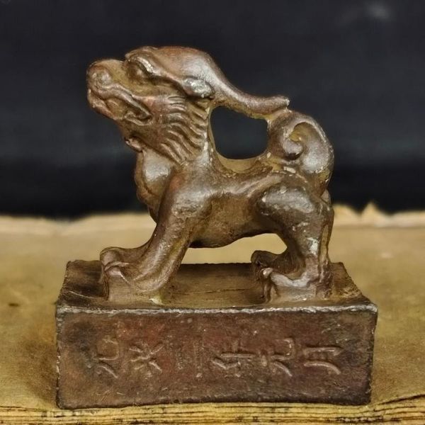 Oggetti decorativi Figurine Antico Piccolo Bronzo cinese antico Animale Unicorno Kylin Qilin Statua Mascotte Decorazione della stanza Accessori per la casa Regalo 230726