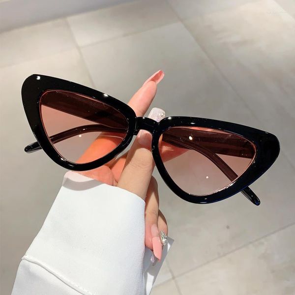 Óculos de sol KAMMPT Vintage Cat Eye 2023 Elegante Candy Color Triangle Shades Trendy Retro Women Original Brand Design Eyewear