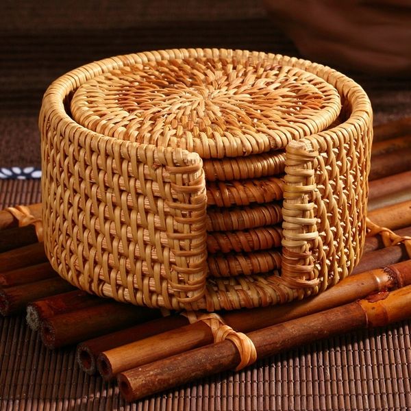 Paspaslar 6pcs/ İçecek bardak altlıkları Kungfu Çay Aksesuarları Set Yuvarlak Sofra Placemat Dikkat Mat Rattan Dokuma Kupa Mat Pad Çapı 8cm 230725