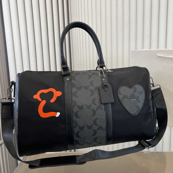 Спортивная сумка Высококачественная дорожная сумка Дизайнерская сумка для багажа Женские дизайнерские сумки Дорожная мода Классические сумки для покупок большой вместимости