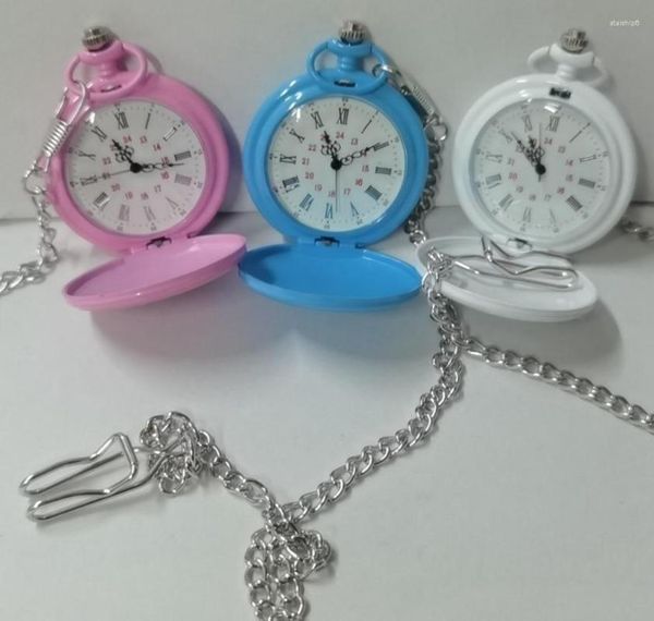 Taschenuhren Luxus Glatte Farbe Oberfläche Rot Rosa Blau Gehäuse Quarzuhr Für Männer Römische Ziffer Zahlenanzeige Fob Kette Anhänger Uhr