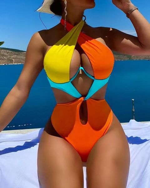 Seksi yapı renkli mayo kadınları yular çapraz dalga kesilmiş tek parça mayo mayo sıcak pembe patchwork bikini