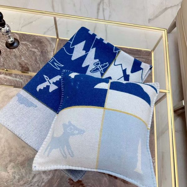 TOP QUAILTY Lana 5050CM Con imbottitura Coperta e cuscino blu baby Coperta abbinata / Cuscino decorativo Divano del soggiorno In casa