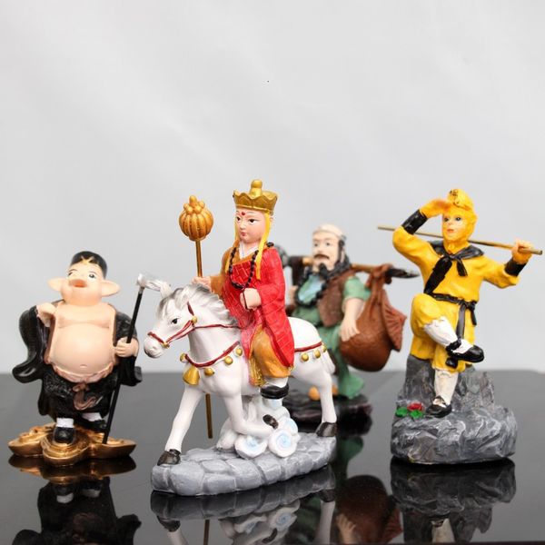 Oggetti decorativi Figurine Classico cinese Viaggio in Occidente Tang Monk Sun Wukong Pig Bajie Sha Monkey king Resina Decorazione artigianale Regali creativi 230725