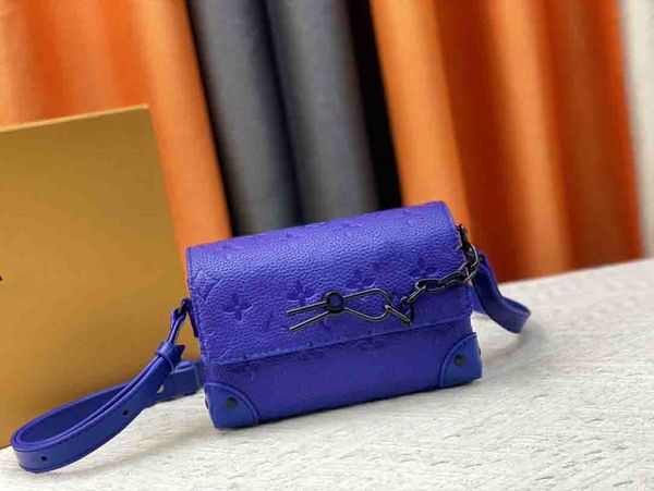 2023Steamer Wearable Wallet Unissex Crossbody Bag Graffiti Monograms Em relevo Chain-and-pin Luxurys Designer Shoulder Messenger Bags for Women Men M81746