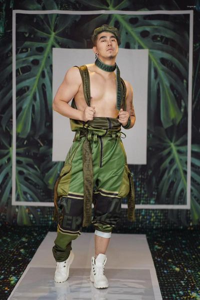 Abbigliamento da palcoscenico Uomo Donna Stile Costume da ballo moderno Sexy Bar Discoteca Tuta verde militare Pagliaccetti Tuta ampia senza maniche DJ Show