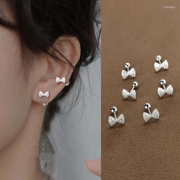 Brincos de aço inoxidável Mini piercing de cartilagem de zircônio para mulheres Bonito laço osso de orelha Jóia corporal coreana