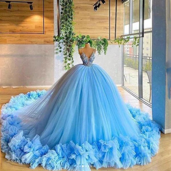 Sky Blue Princess Ball Gown Quinceanera Abiti in pizzo Applqiues scollo a V Sweet 16 Prom Dress Party Wear robes de demoiselle275d