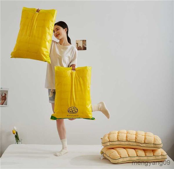 Yastık/Dekoratif 3D Ekmek Kaz Aşağı S Yumuşak Yıkanabilir Taşınabilir Uyku Boyun Koruması S Uyku S Ev Yatakları için R230727