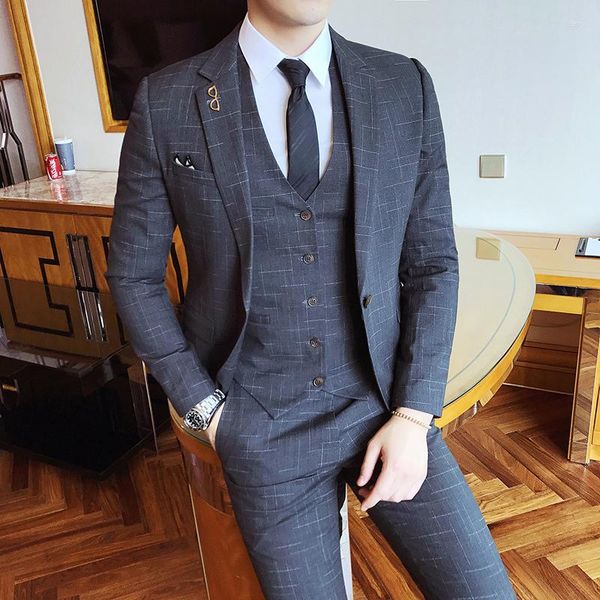 Abiti da uomo Gentiluomo Vintage Gessato Classico Abito da uomo decente Matrimonio Sposo Festa Banchetto Costumi fumatori Homme Slim Fit Rosso Grigio