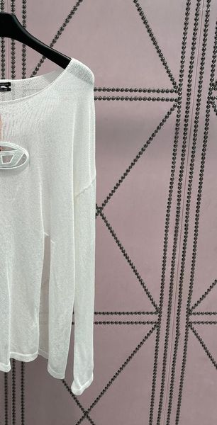 Camisetas Femininas Moda Clássica Moderna Luxo Designer Pano Oco Bordado Proteção Solar Fina Camisa de Manga Longa Top Feminino