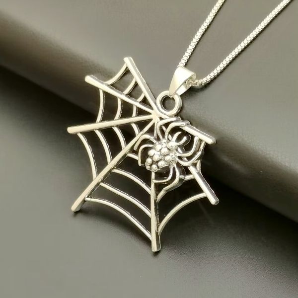 10 Pçs Charms Spider Halloween Antique Silver Pingente Colar Para Homens Mulheres Dia Das Bruxas Natal Ano Novo Jóias Presente T-04