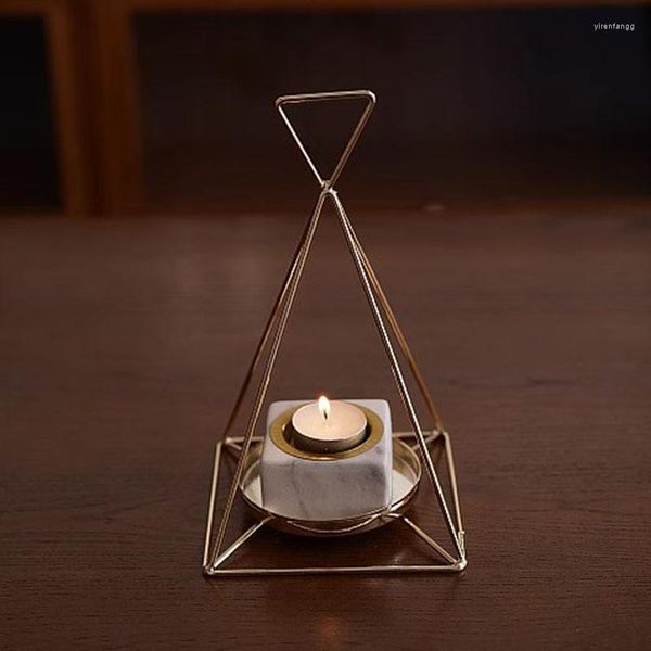 Держатели свечей нерегулярные металлические держатели Tealight Design Nordic Taper Contains