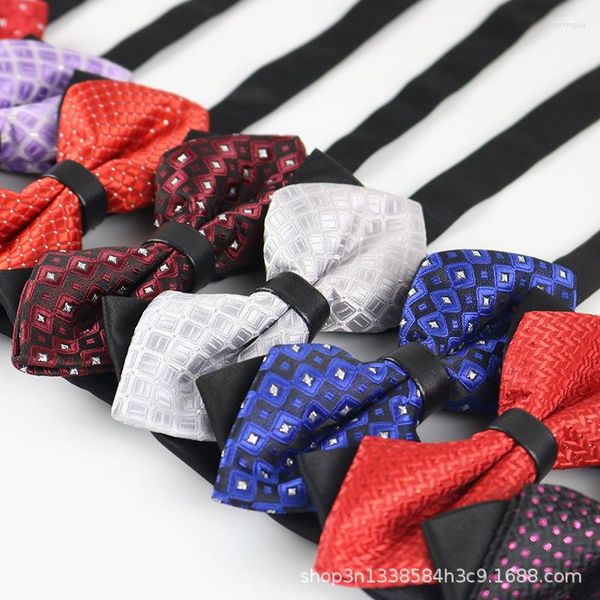 Yay bağları yenilik kırmızı mavi nokta ekose geometrik iplik boyalı polyester bowtie için erkek kadın için günlük kıyafet düğün aksesuarları toptan