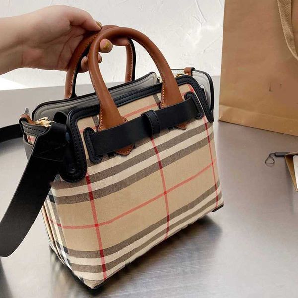 Marka Burberr çanta omuz çantaları kadın çanta çantaları alışveriş crossbody cüzdan moda tartan gerçek deri altın donanım klasik debriyaj çanta