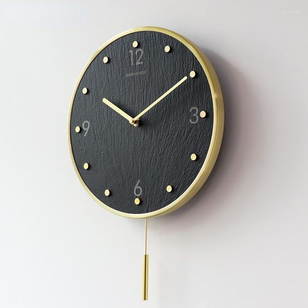 Настенные часы латунные сланцевые часы: легкая роскошная шкала и металлическая рама в сочетании с творческими минималистскими часами цифровые