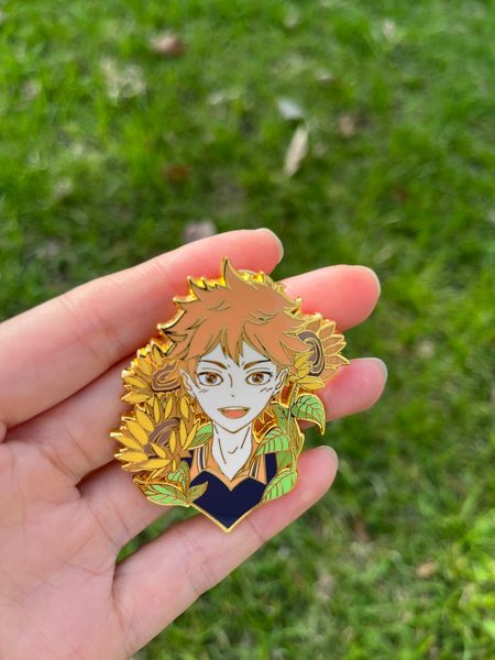 Spille Spille Haikyuu Anime Spilla smaltata Hinata Tobio Oikawa 55mm Distintivo duro Moda Risvolto Gioielli Bambini Amici Regali di compleanno 230727