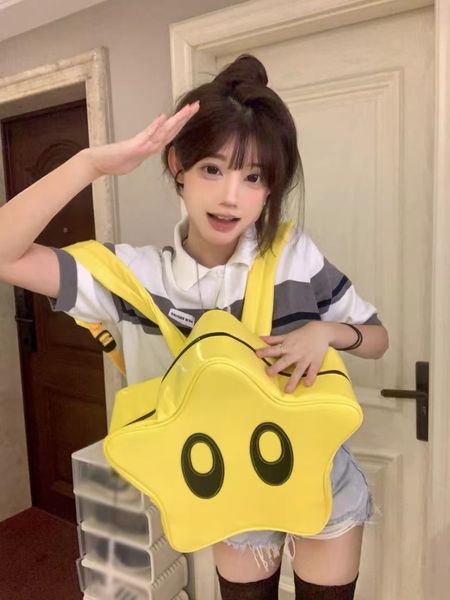 Schultaschen Big Eyes Star Schultasche für Mädchen Y2K Designer Umhängetasche Kawaii Rucksäcke für Frauen Koreanische Mode Niedliche Reisetasche Organizer 230727