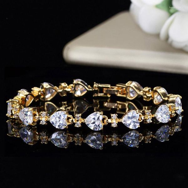 Braccialetti con ciondoli BeaQueen Shiny Heart Cut Cubic Zirconia Crystal Tennis Oro giallo Color Women Wedding Party Jewelry For Brides B003