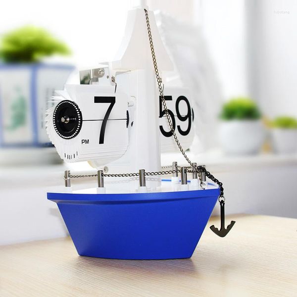Orologi da parete Moda Creativa Automatica Barca a vela Flip Clock Nave pirata in piedi Scrivania da soggiorno europea