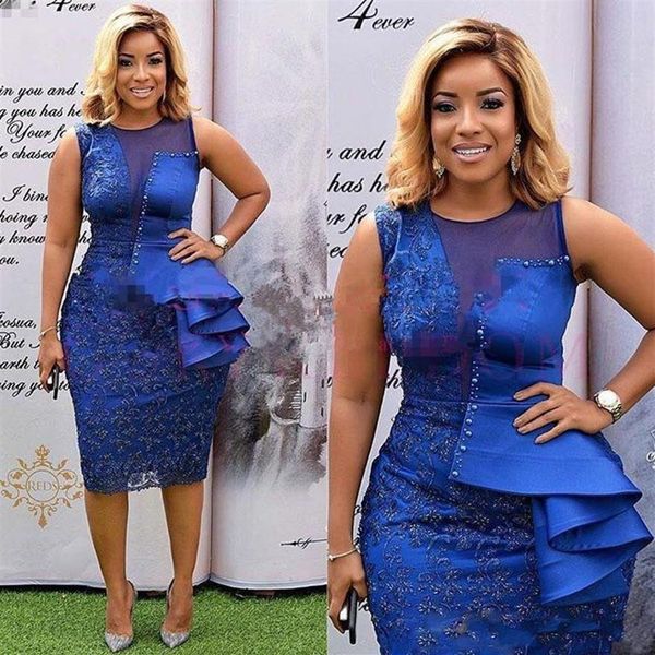 2019 Sexy Curto Azul Royal Vestidos de Cocktail Decote Jóia Apliques de Renda Bainha com Contas Comprimento do Joelho Plus Size Árabe Festa de Formatura Homeco309i