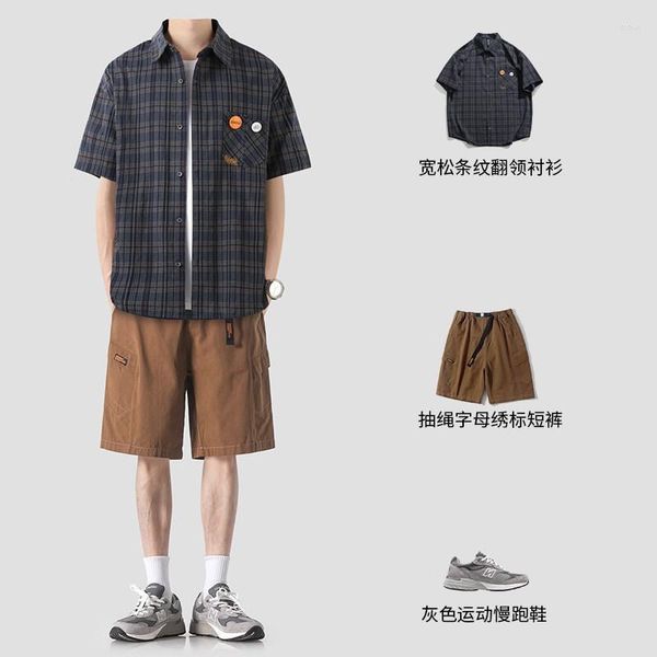 Camicie casual da uomo 2023 Style Fashion Summer Boys indossano un set completo di pantaloni a maniche corte scozzesi larghi giapponesi Cityboy
