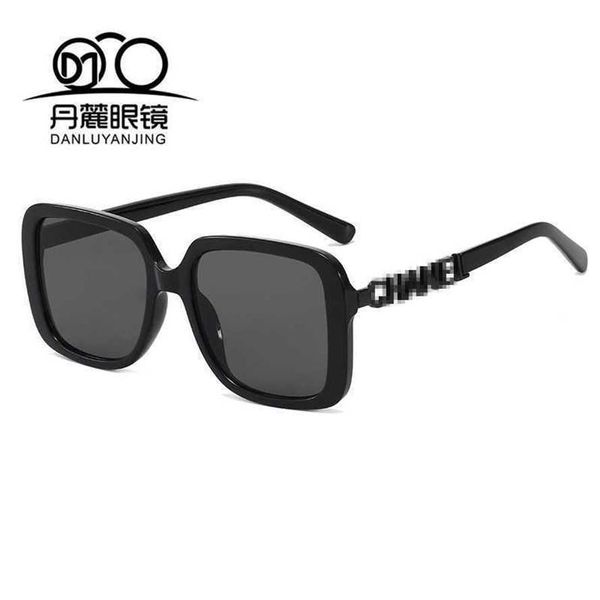 52% скидка оптом солнцезащитных очков Новая Xioxiang Hollow Letter CH5268 Li Nian Square Black Frame Sunc