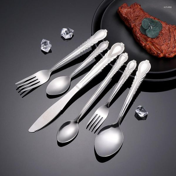 Set di stoviglie Set di coltelli da tavola in acciaio inossidabile Coltello da bistecca affilato Frutta Tavolo da ristorante nero occidentale argentato