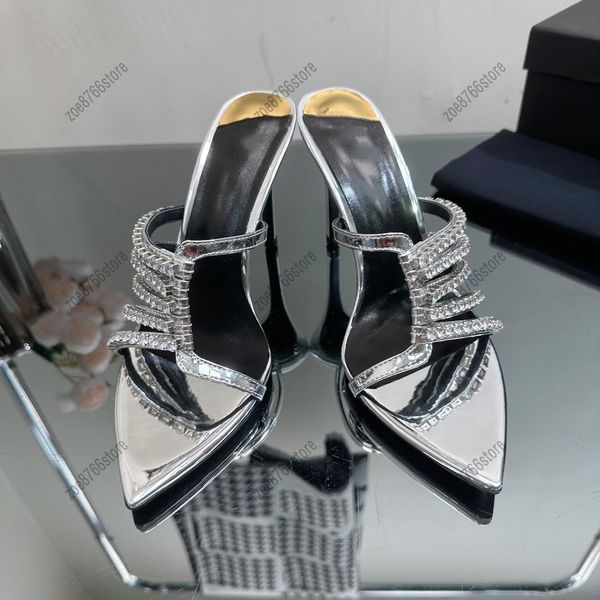 Sapatos sociais de grife Sandálias de salto alto com corrente de strass Sapatos confortáveis de festa de casamento elegantes e elegantes de grife