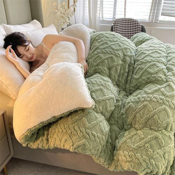 Cobertores grossos de inverno cobertor quente para cama artificial caxemira de cordeiro pesado macio confortável colcha de calor edredom