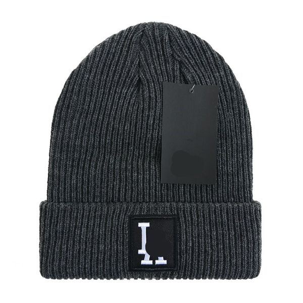 Оптовая зима La Beanie Hat Men Men Women Ski Ski Hats Maks Mask Cotton Skull Unisex Cashmere Patchwork Big Horse Luxury Outdoor Beanies H6-7.29