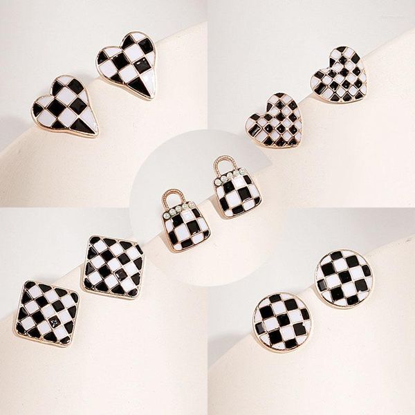 Orecchini a bottone Trendy Retro Black White Grid Heart Geometric Shaped Smalto Orecchio Gioielli Regali per feste per donne Ragazze