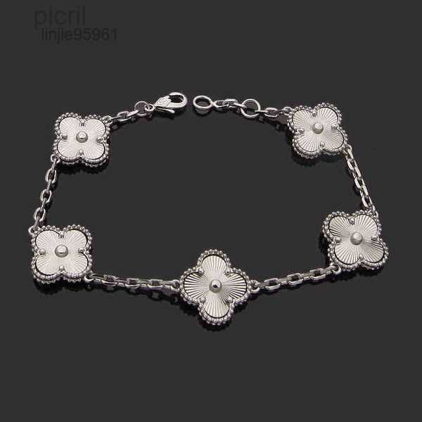 Luxuriöses Designer-Gliederkettenarmband Cleef Clover Damenmode 18 Karat Goldarmbänder Schmuck 44 r