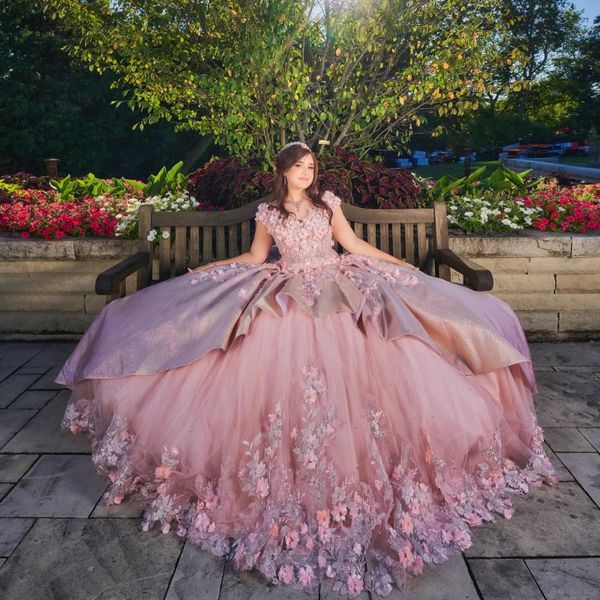 Rosa Lucido Abiti Quinceanera Abiti di Sfera Per Sweet 16 Ragazze Perline Appliques 3D Fiore Abito di Laurea Lace Up Vestidos De 15 Anos