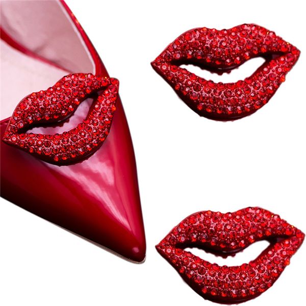 Peças para sapatos Acessórios Clássicos Lábios vermelhos Clipes para sapatos Destacáveis Strass Decoração para sapatos Mulheres Bombas DIY Artesanato Acessórios para festa de casamento Encantos 2 Pçs 230729